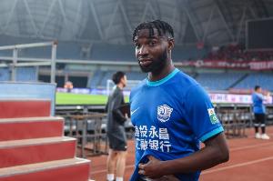 直播吧：奥斯卡归化手续已办妥，正以内援身份进行注册