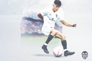 官方：瓦伦西亚22岁边锋弗兰-佩雷兹转会巴列卡诺，签约4年