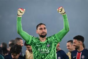 邮报：安特卫普门将拉门斯、多纳鲁马、大马丁都是曼联门将候选