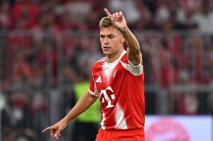 基米希替补，记者：他过去几天生病，昨天只参加了拜仁部分训练