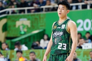 林葳得到了其他国家联赛及NCAA球队的邀请 斟酌后加盟俄勒冈大学