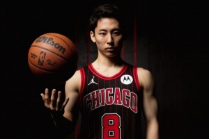 串联亮眼！河村勇辉14分钟4投1中拿到3分3篮板5助攻 正负值+6