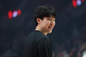 杨瀚森：在波特兰吃得已经麻木了 青岛城阳的烩面挺好吃的