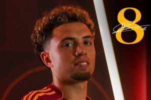 罗马新援艾纳维：包抄意识极强！产自于摩洛哥的抢球机器！