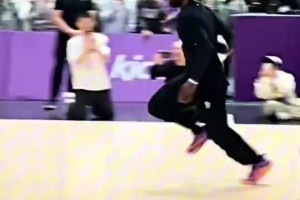 “nba中国行五大控运名场面！乔治、罗斯、考辛斯.....