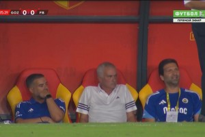 穆帅无语了！塔利斯卡连失绝杀机会，射失点球后面对空门离谱踢空