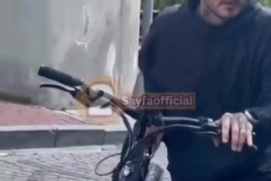 伊卡尔迪和老婆骑车健身，这新老婆的身材凹凸有致啊😍