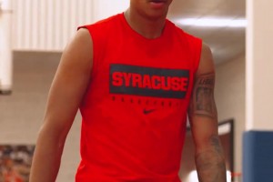 乃父之风😤基扬-安东尼丝滑单打转身跳投！这脸也太随甜瓜了~