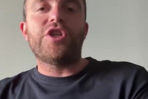 毫不犹豫！罗马诺：哈维渴望立刻执教曼联！