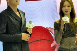 爱妻美艳动人周鹏1分钟看了10次 ... 太爱了吧🥰